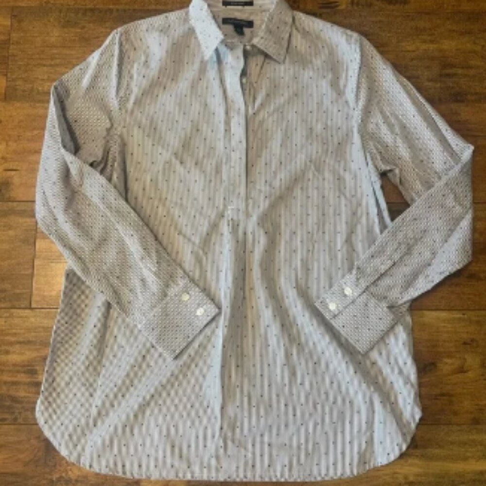 LANDS END Women’s Supima Cotton Non Iron Polka Dot Half Button Up Size 8 EUC